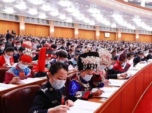 最高法報(bào)告：決不允許 “紙面服刑”、“提錢出獄”破壞公平正義