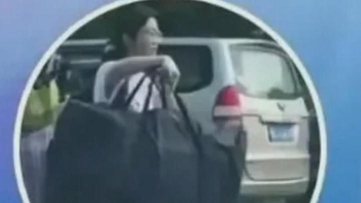 冒充“扁擔(dān)女孩”劉燕開賬號(hào)！網(wǎng)警依法查處